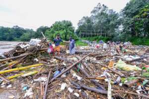 Waste accumulated at Pazhayidam causeway