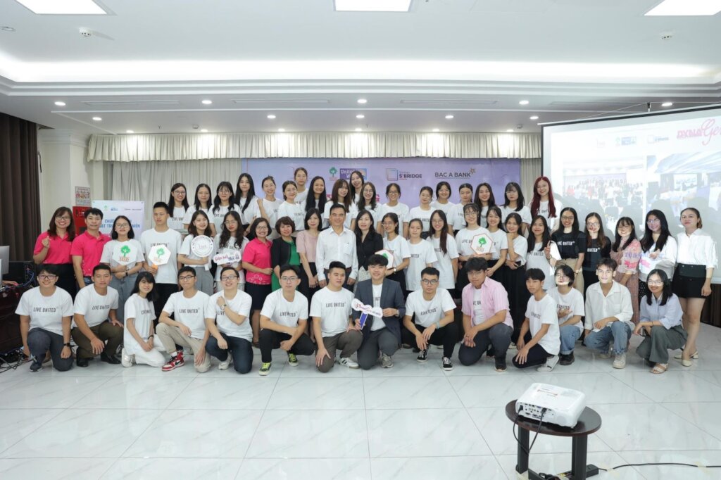Members of DynaGen Live United 3rd course in Hanoi