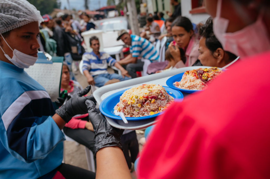 Provide Meals for Venezuelan Refugees in Colombia