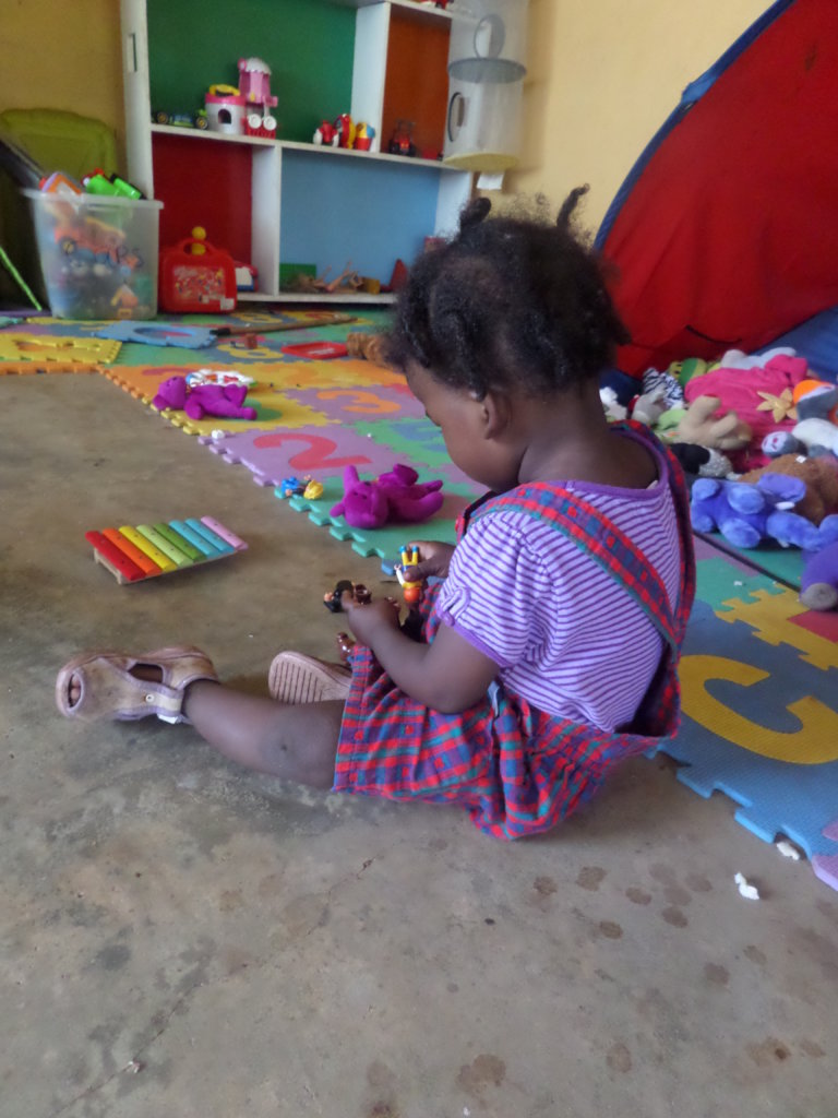 17 abandoned babies in Kenya need your help