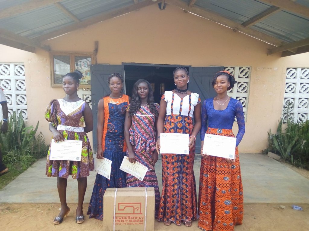 Decent Livelihood for 10 Women in Rural Ghana