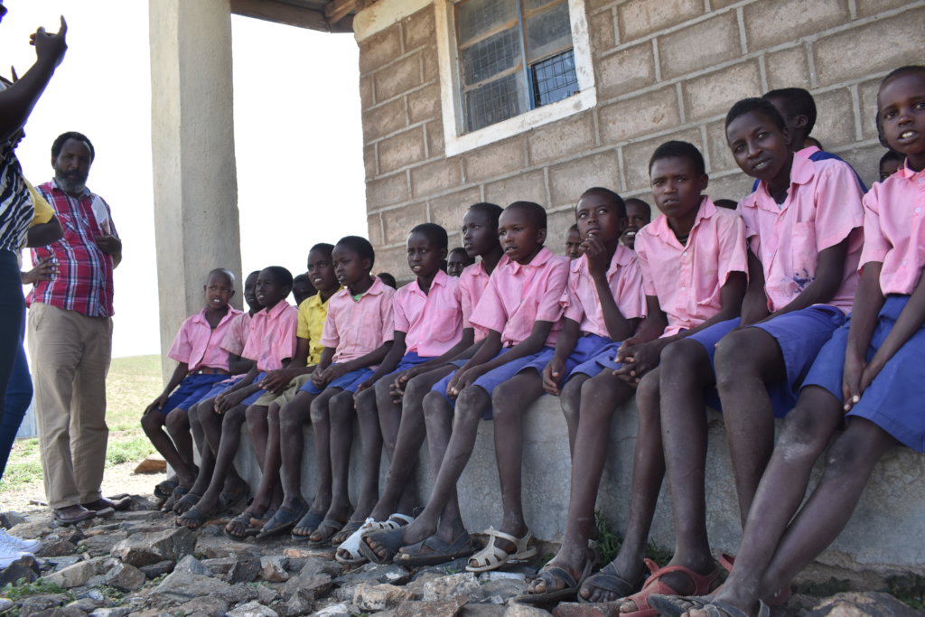 Help 250 children to end tribal conflict in Kenya