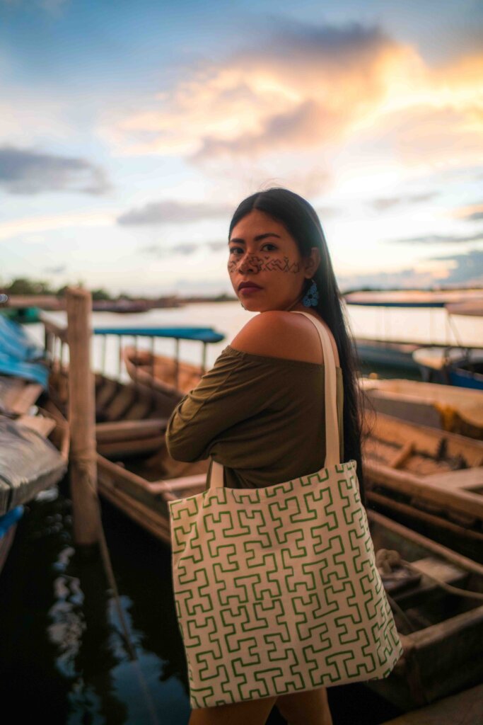 Empower Shipibo women through creative economy