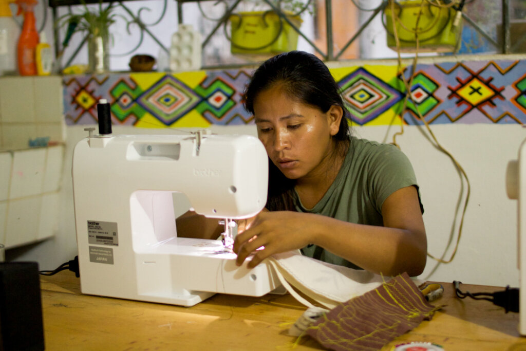 Empower Shipibo women through creative economy