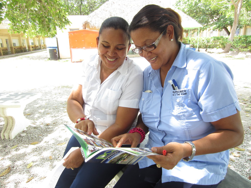 IMPROVE SCHOOL FOR 700 DOMINICAN STUDENTS IN NEED