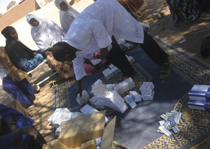 Mentor Hawa with student in Iferouane