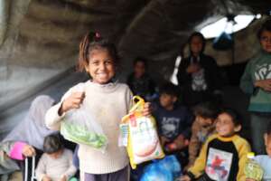 Nourishing food parcels for 500 Gaza families