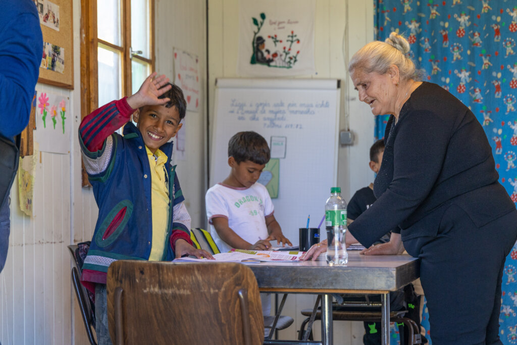 In Gjirokaster, Help Roma Children Stay in School
