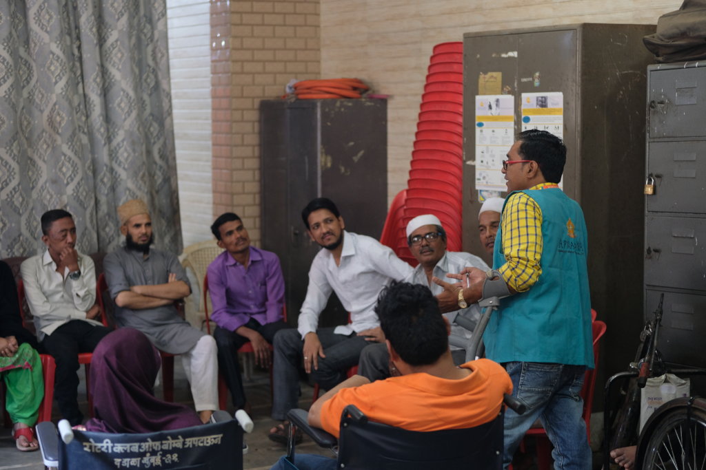 Aid People with Disabilities in Mumbai