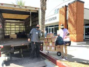 Backpacks distribution