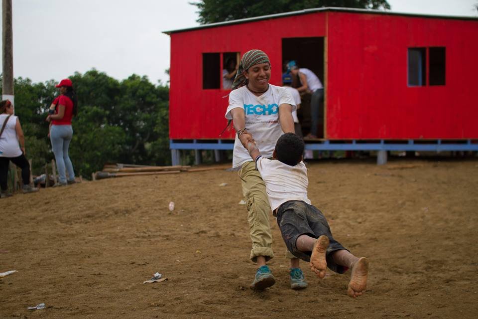 Transitional housing for 10 families in emergency