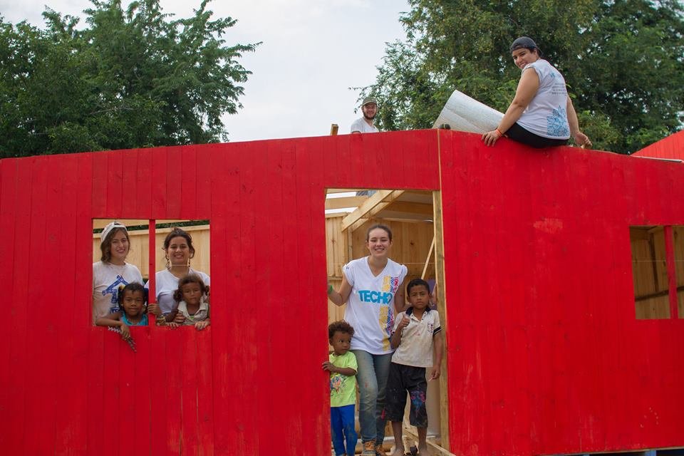 Transitional housing for 10 families in emergency