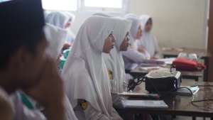 English Skills for 10,000 Indonesian Youths