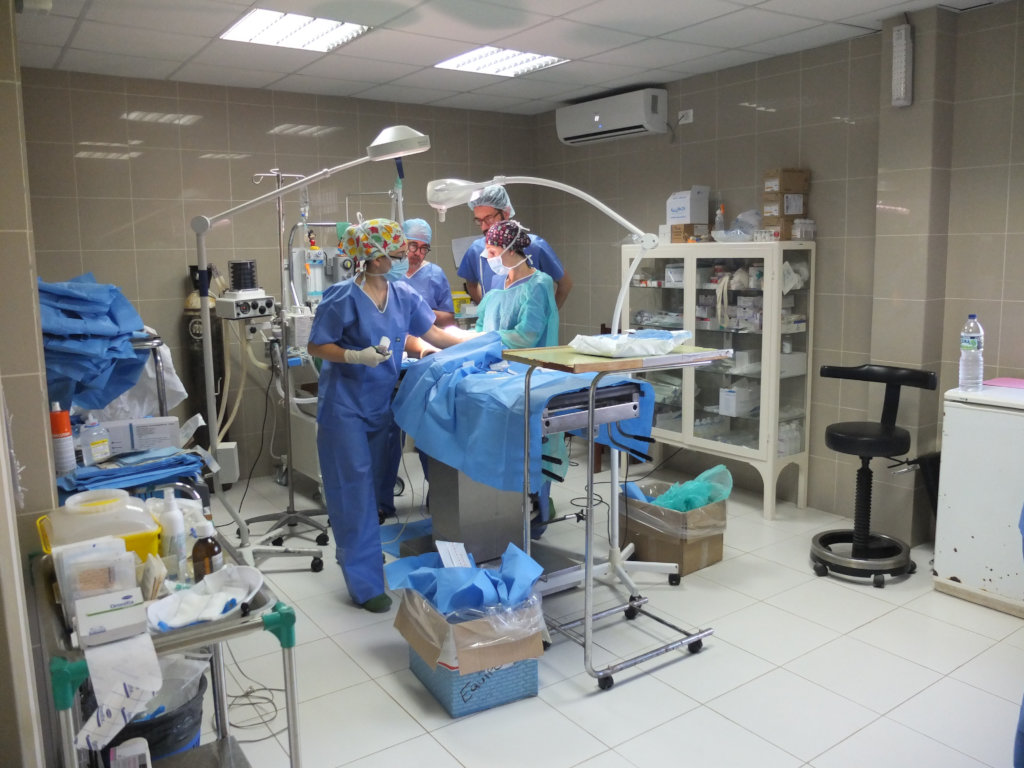 Medical care for 400 children in Equatorial Guinea