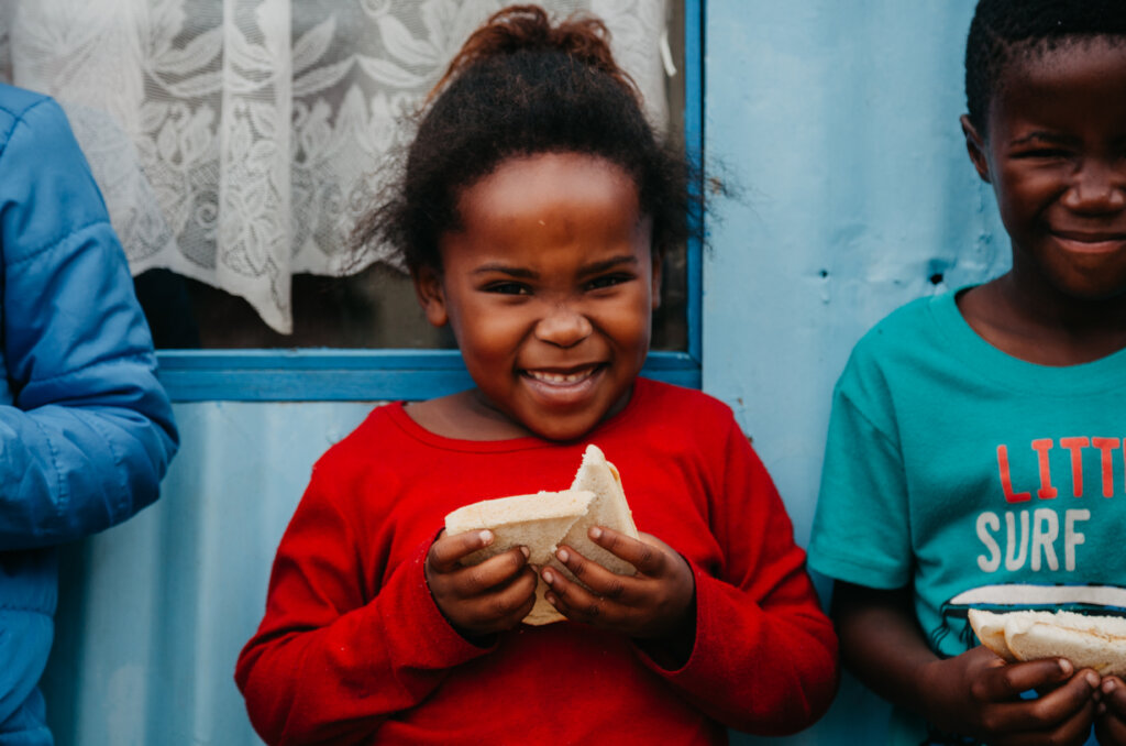 Project Hunger-Feeding Children in Desperate Need