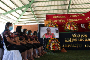 Rigoberta Menchu speaking at graduation