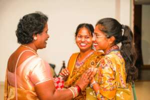 Alumnae congratulate Vijayalakshmi on her award