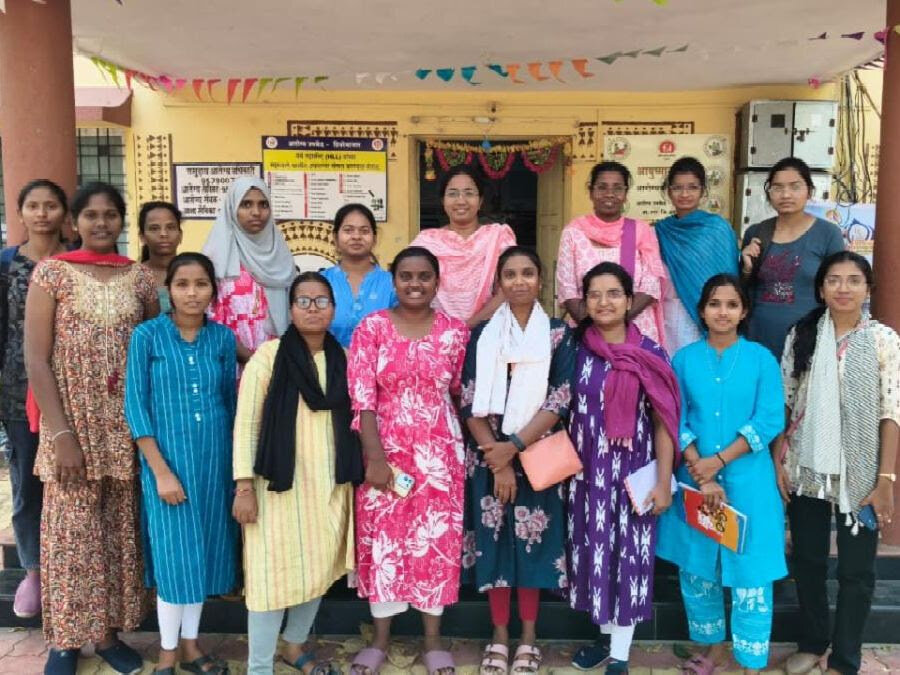 Students on educational trip at Hiware Bazar