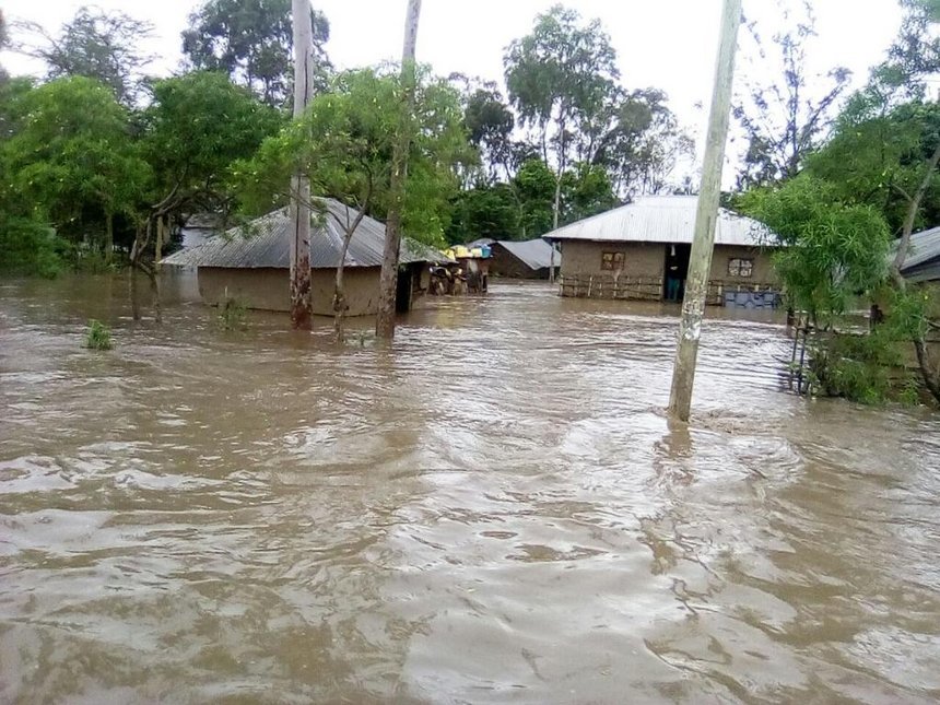 Help Build 8 Classrooms Destroyed By Flood Waters.