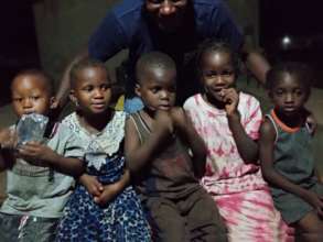 Volunteer Boudoul with new children