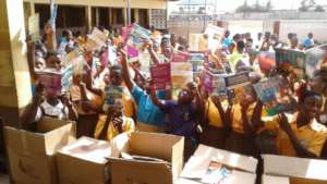 200313 CSAG Books Africa Pallet Received (7)