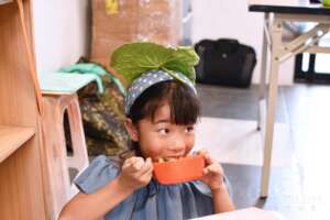 Taitung youth enjoying self-made sushi