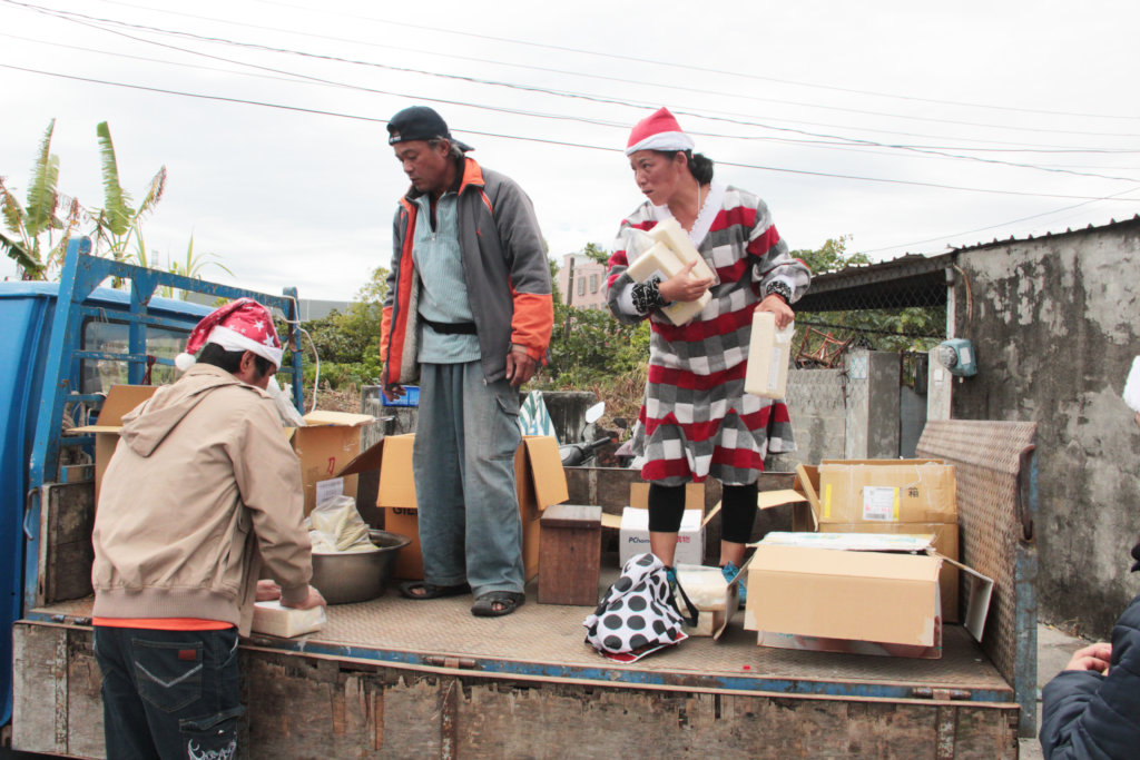 Sponsor meals for indigenous Taiwanese children