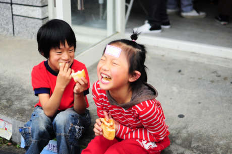 Sponsor meals for indigenous Taiwanese children