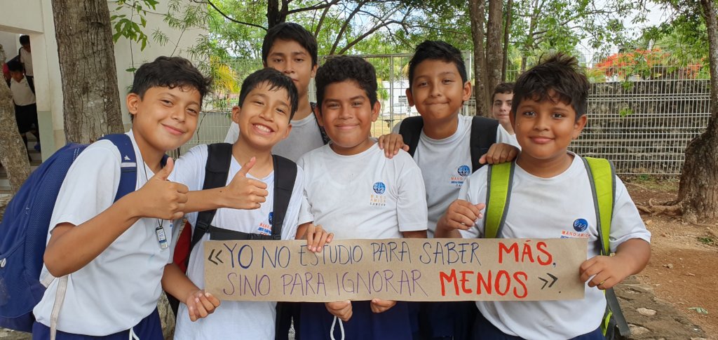 Scholarships for 10 mexican children for one year