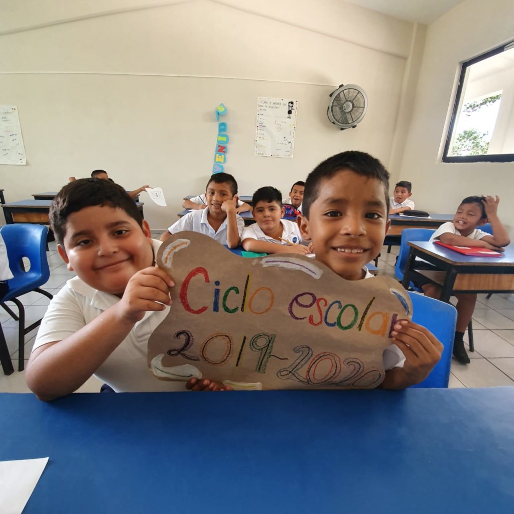 Scholarships for 10 mexican children for one year