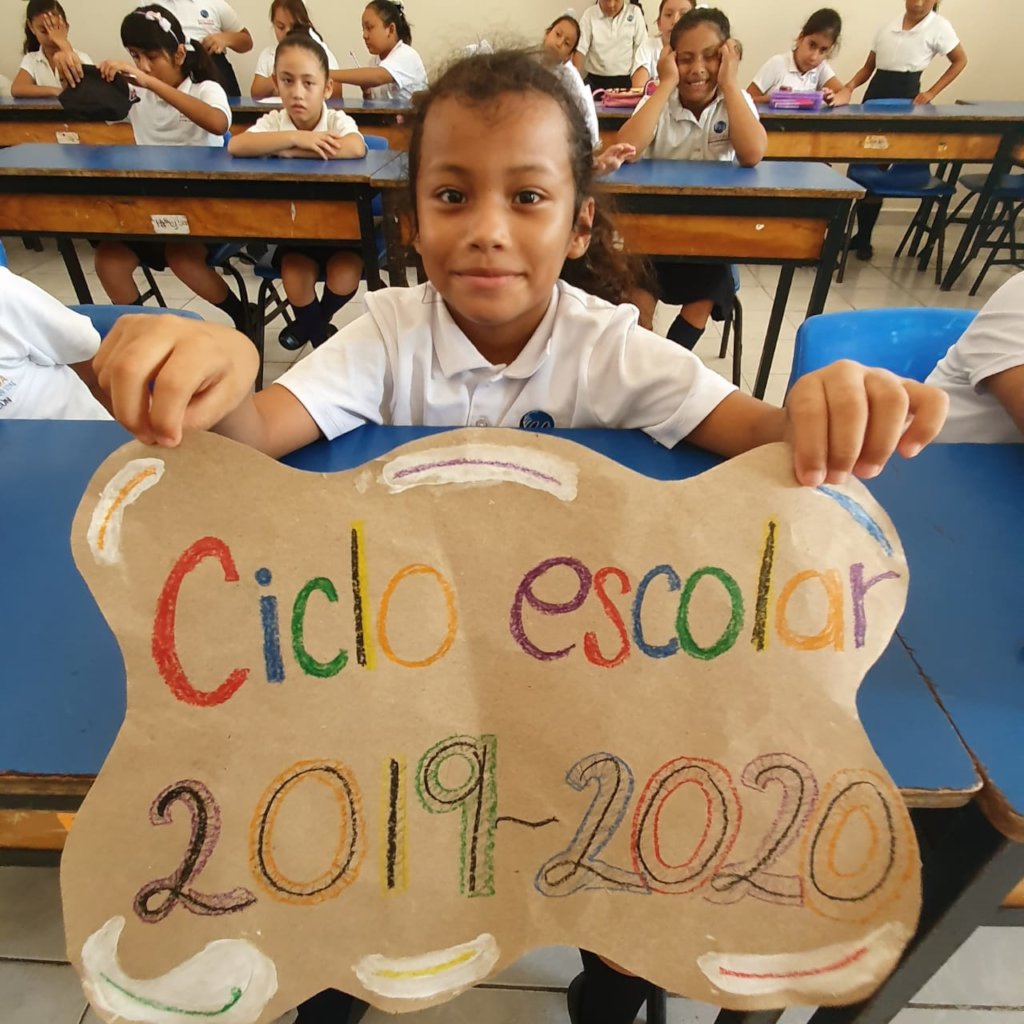 Scholarships for 10 mexican children for one year