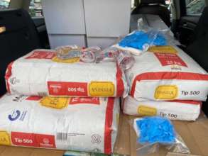 Distribution of food and hygiene packages