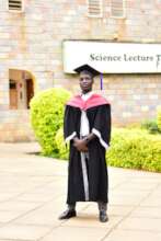 Romario graduates with his Bachelor's degree
