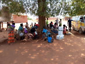 Davie conducitng community training