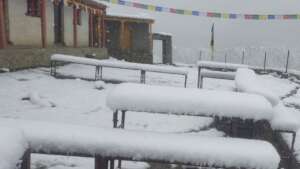Lhuri-School-Area-Early-Snowfall