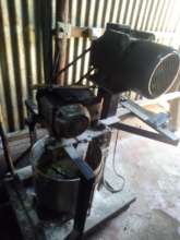 Flour-mixing machine