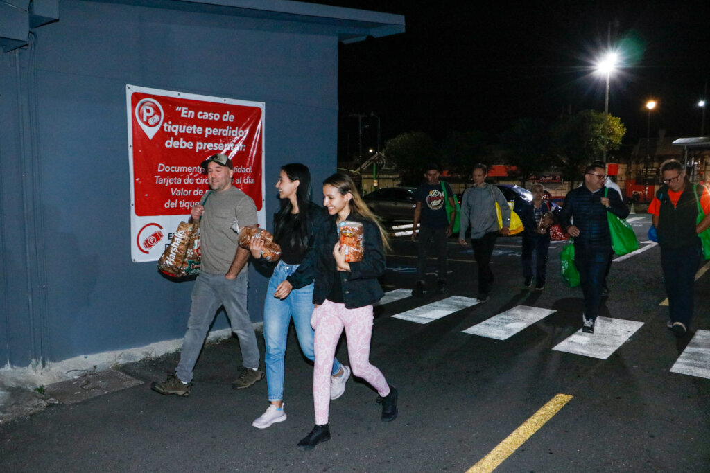 EU Volunteers on Outreach Night