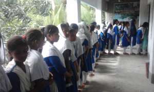 Children waiting for primary vision test