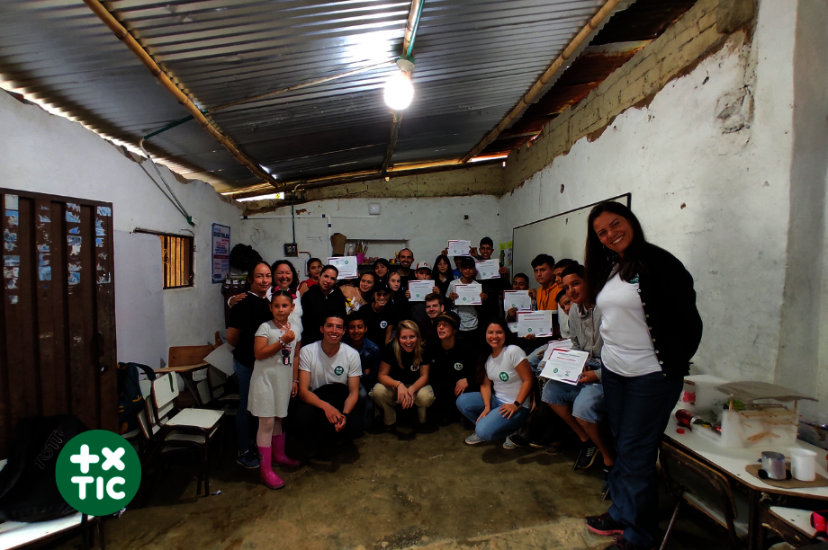 Bring digital technology to 550 Colombian Farmers