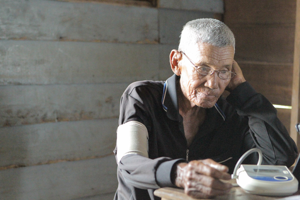 Supply Healthcare to Floating Villages in Cambodia