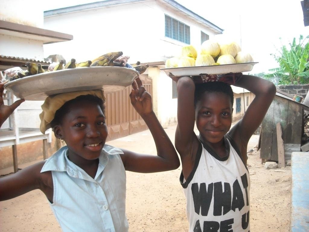 Providing education for 100 Girls in Apowa ,Ghana