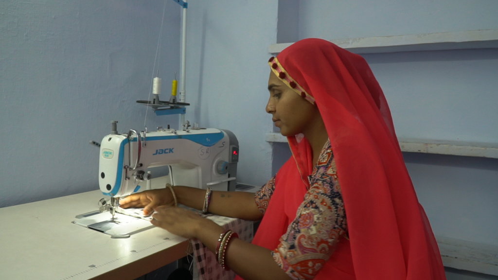 500 women need dignified livelihood to rise !