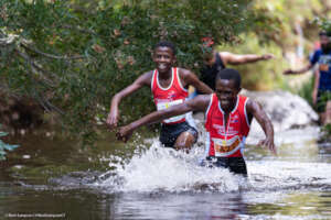 Two Prochorus beneficiaries on Cross Challenge run