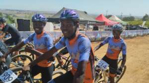 XCO Champs Elite Riders at Startline