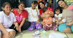 Future businesswomen Pena, Sani, Marni, Ipat & Nur