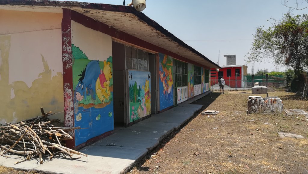 Kinder reconstruction after earthquake in Mexico