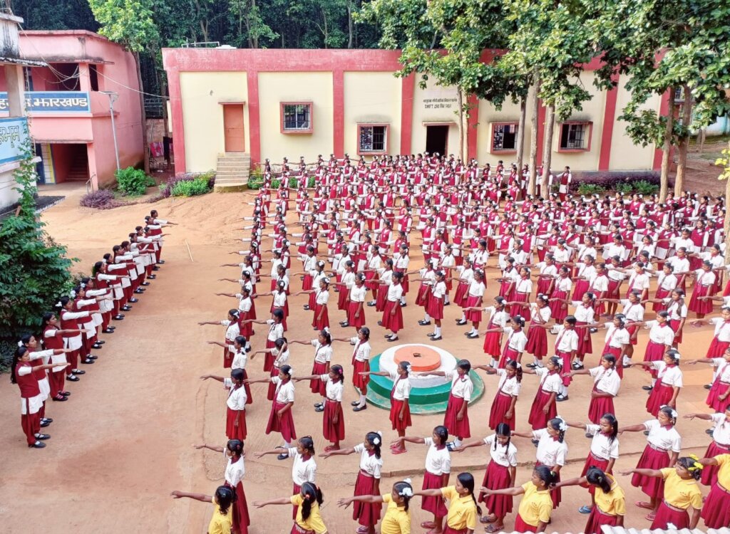 Train 2,400 Indian girls as peer health leaders