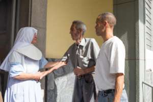 Cesareo received by elderly home Hogar San Jose