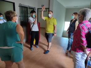 Discussion in a building