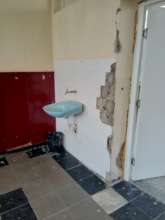 Classroom that needs to be refurbished